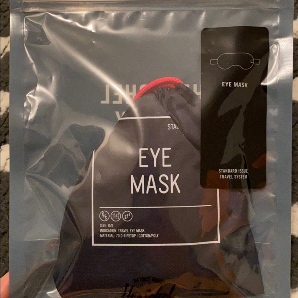 NWT Hershel Supply Eye Mask